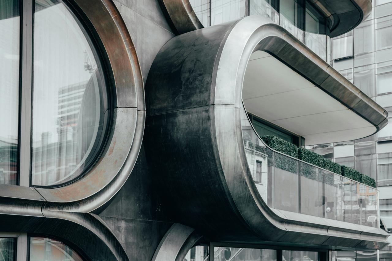 black and gray round container